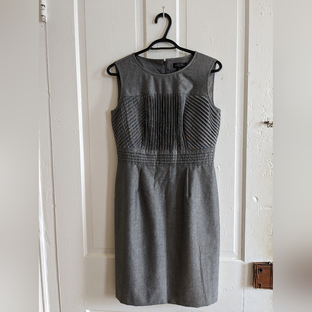 Tahari by Arthur S. Levine Dress, 6P, Grey